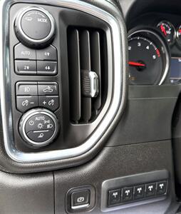 2023 Chevrolet Silverado 2500 Crew Cab LTZ 4X4 - Photo 17 - Finksburg, MD 21048