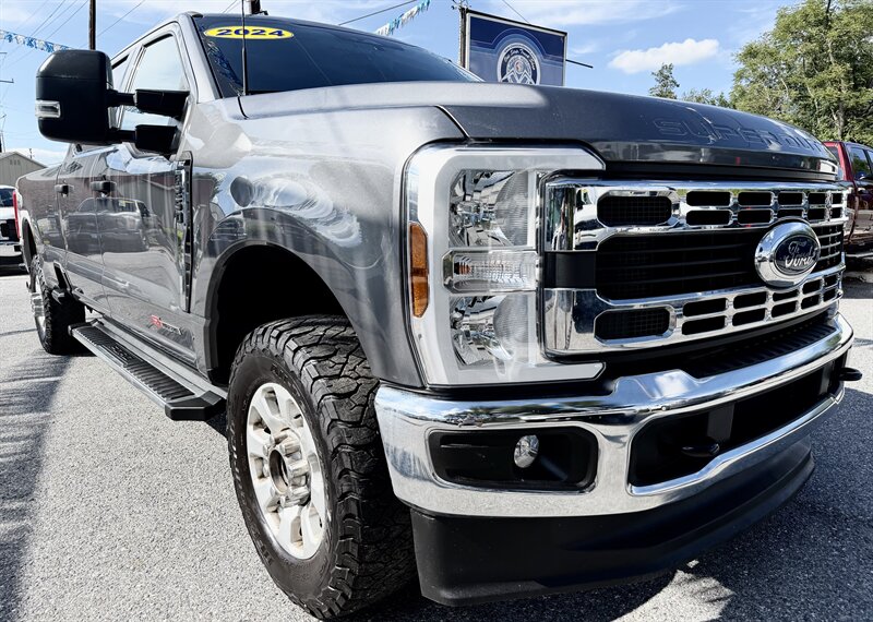 2024 Ford F-250  Crew Cab XLT 4X4 - Photo 1 - Finksburg, MD 21048