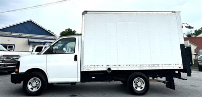 2016 Chevrolet Express  3500 BOX TRUCK 10 FT - Photo 6 - Finksburg, MD 21048