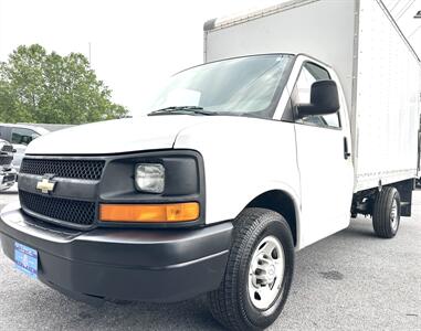 2016 Chevrolet Express  3500 BOX TRUCK 10 FT - Photo 2 - Finksburg, MD 21048