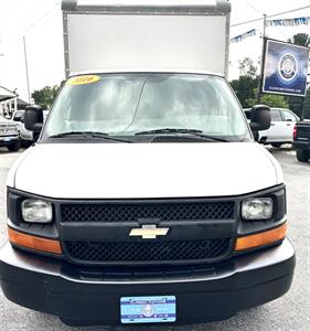 2016 Chevrolet Express  3500 BOX TRUCK 10 FT - Photo 5 - Finksburg, MD 21048