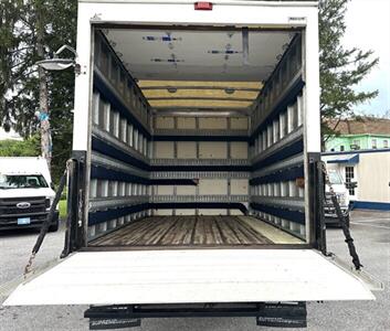 2016 Chevrolet Express 3500 BOX TRUCK 10 FT - Photo 9 - Finksburg, MD 21048