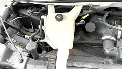 2016 Chevrolet Express 3500 BOX TRUCK 10 FT - Photo 21 - Finksburg, MD 21048