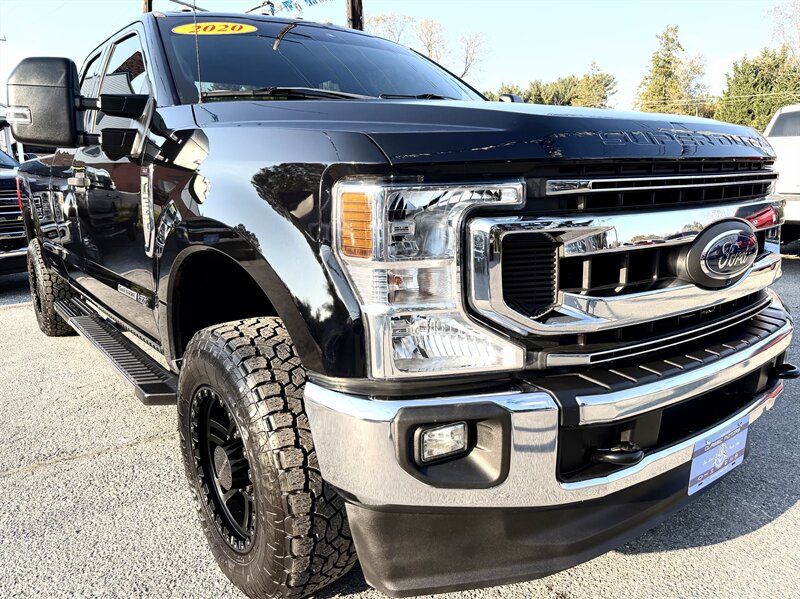 2020 Ford F-350  Ext Cab XLT  4x4 - Photo 1 - Finksburg, MD 21048