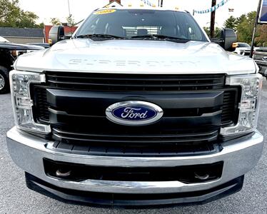 2018 Ford F-350 XL  Crew Cab Flat Bed  XL 4x4 DRW - Photo 6 - Finksburg, MD 21048