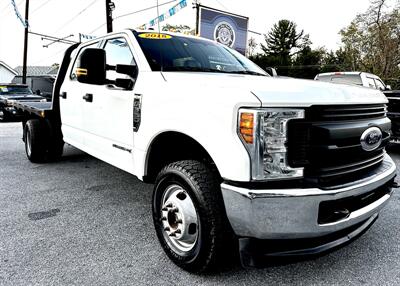 2018 Ford F-350 XL  Crew Cab Flat Bed  XL 4x4 DRW - Photo 1 - Finksburg, MD 21048