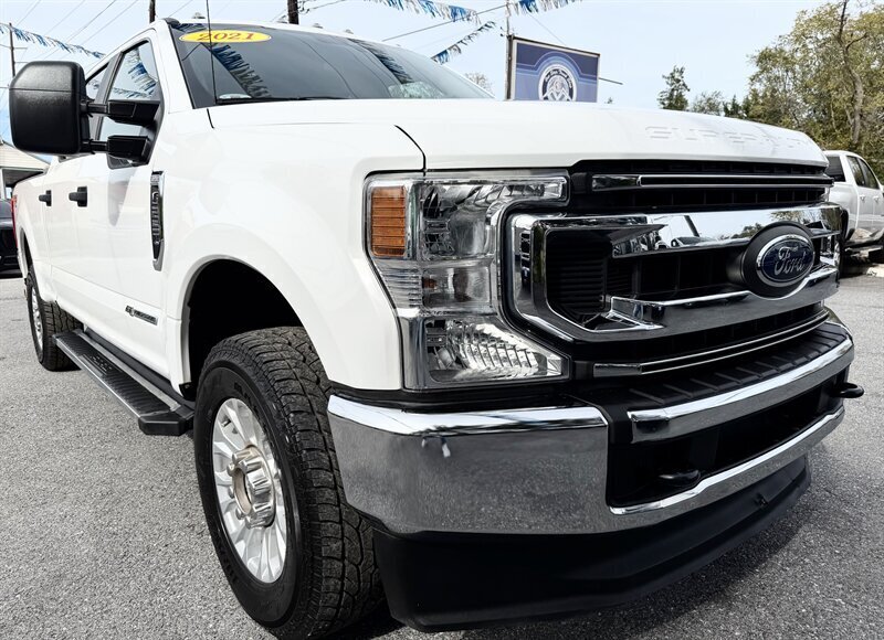 2021 Ford F-250  Crew Cab XL 4X4 - Photo 1 - Finksburg, MD 21048