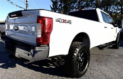 2019 Ford F-350  Crew Cab XLT 4X4 - Photo 3 - Finksburg, MD 21048
