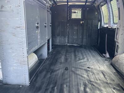 2015 GMC Savana 3500   - Photo 10 - North Easton, MA 02356
