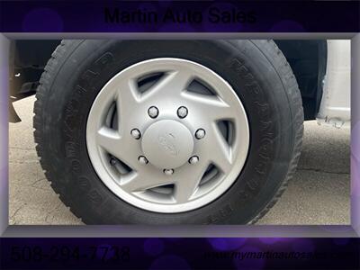2013 Ford E-350 SD   - Photo 14 - North Easton, MA 02356