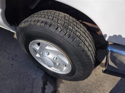 2008 Ford E-350 SD   - Photo 14 - North Easton, MA 02356