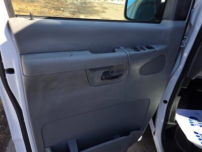 2008 Ford E-350 SD   - Photo 9 - North Easton, MA 02356