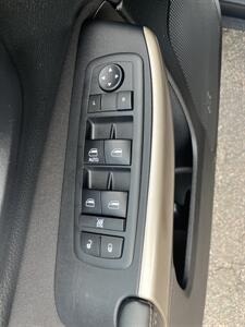 2017 Jeep Cherokee   - Photo 9 - North Easton, MA 02356