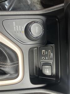 2017 Jeep Cherokee   - Photo 13 - North Easton, MA 02356
