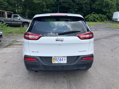 2017 Jeep Cherokee   - Photo 3 - North Easton, MA 02356