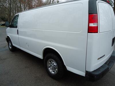 2017 Chevrolet Express 2500   - Photo 2 - North Easton, MA 02356