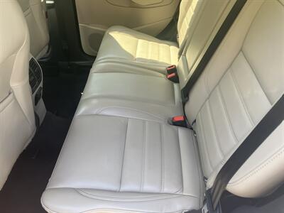2019 Ford Escape Titanium   - Photo 13 - North Easton, MA 02356