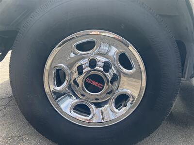 2017 GMC Savana 2500   - Photo 16 - North Easton, MA 02356