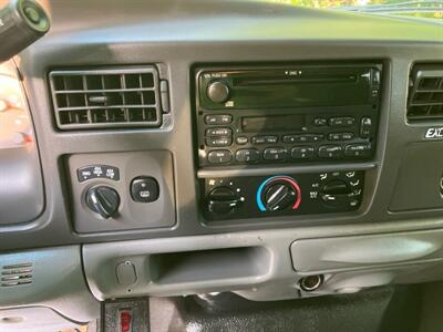 2003 Ford Excursion XLT 4dr XLT   - Photo 12 - North Easton, MA 02356