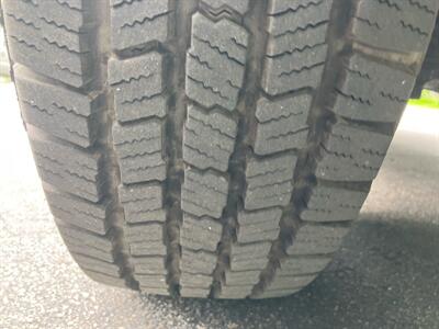 2010 Ford E-350 SD XL   - Photo 18 - North Easton, MA 02356