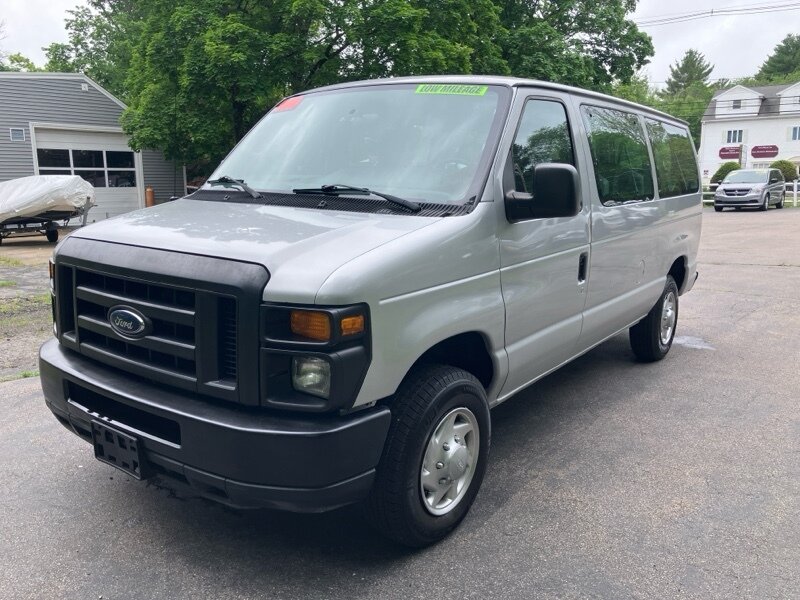 2010 Ford E-350 SD XL  