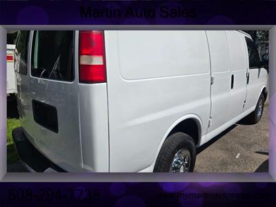 2010 Chevrolet Express 2500 - Photo 5 - North Easton, MA 02356