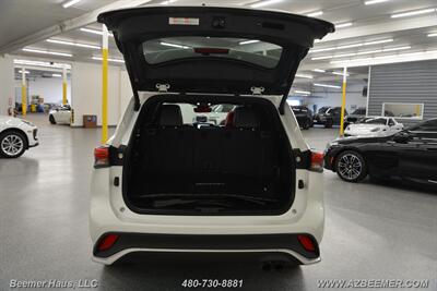 2022 Toyota Highlander XSE   - Photo 47 - Mesa, AZ 85202