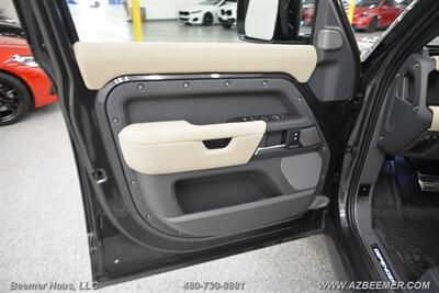 2023 Land Rover Defender 130 X   - Photo 39 - Mesa, AZ 85202