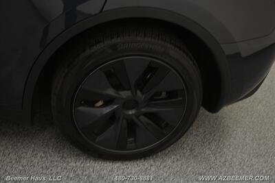 2024 Tesla Model Y Long Range   - Photo 40 - Mesa, AZ 85202