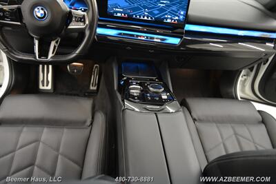 2024 BMW i5 M60   - Photo 17 - Mesa, AZ 85202