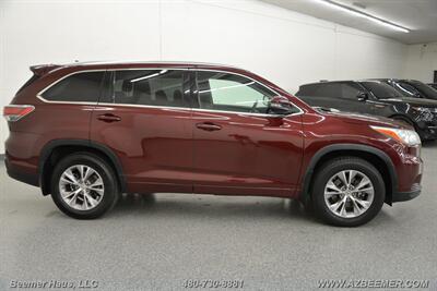 2015 Toyota Highlander XLE   - Photo 8 - Mesa, AZ 85202