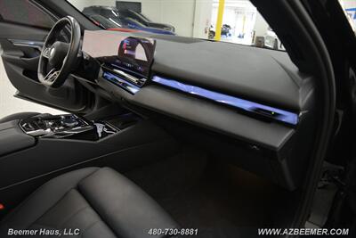 2025 BMW i5 eDrive40   - Photo 21 - Mesa, AZ 85202