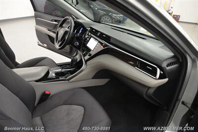 2018 Toyota Camry LE   - Photo 19 - Mesa, AZ 85202