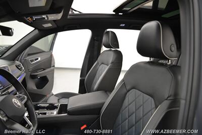 2024 Volkswagen Atlas Cross Sport SEL Premium R-Line 4Motio   - Photo 15 - Mesa, AZ 85202