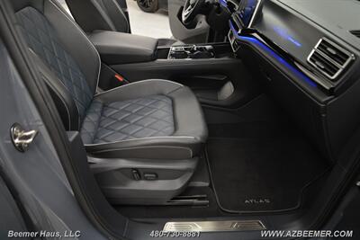 2024 Volkswagen Atlas Cross Sport SEL Premium R-Line 4Motio   - Photo 19 - Mesa, AZ 85202