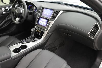2017 INFINITI Q60 3.0T Premium   - Photo 18 - Mesa, AZ 85202