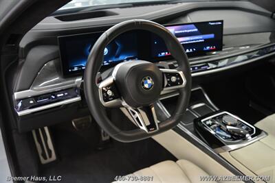 2023 BMW 7 Series 760i xDrive   - Photo 13 - Mesa, AZ 85202