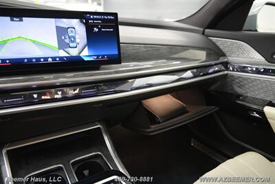 2023 BMW 7 Series 760i xDrive   - Photo 37 - Mesa, AZ 85202