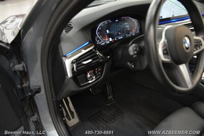 2023 BMW 5 Series 530i   - Photo 26 - Mesa, AZ 85202