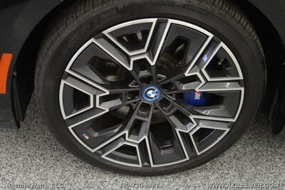 2025 BMW i5 xDrive40   - Photo 49 - Mesa, AZ 85202