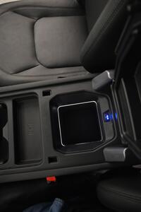 2024 Land Rover Defender 110 P400 S   - Photo 35 - Mesa, AZ 85202