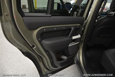 2024 Land Rover Defender 110 P400 S   - Photo 39 - Mesa, AZ 85202