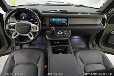 2024 Land Rover Defender 110 P400 S   - Photo 16 - Mesa, AZ 85202