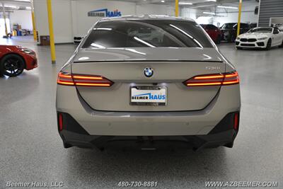 2024 BMW 5 Series 530i   - Photo 46 - Mesa, AZ 85202