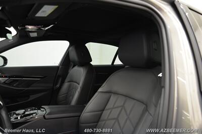 2024 BMW 5 Series 530i   - Photo 13 - Mesa, AZ 85202