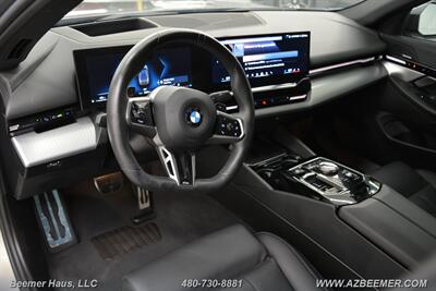2024 BMW 5 Series 530i   - Photo 14 - Mesa, AZ 85202