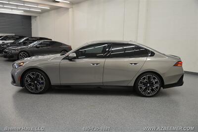 2024 BMW 5 Series 530i   - Photo 4 - Mesa, AZ 85202