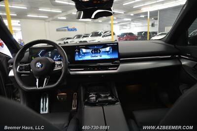 2024 BMW 5 Series 530i   - Photo 26 - Mesa, AZ 85202