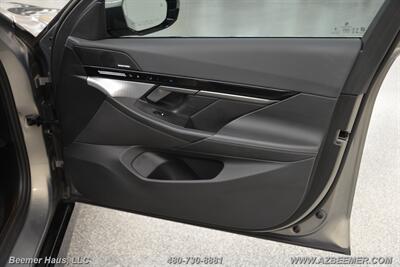 2024 BMW 5 Series 530i   - Photo 42 - Mesa, AZ 85202