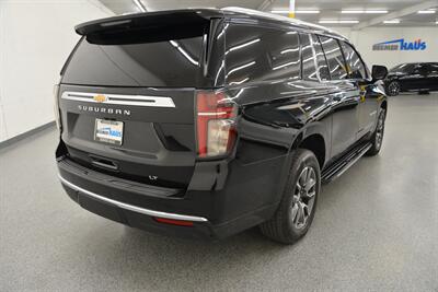 2021 Chevrolet Suburban LT   - Photo 10 - Mesa, AZ 85202